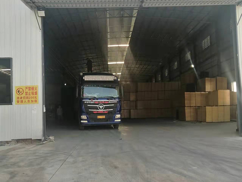 廣西模板開(kāi)往山東插圖